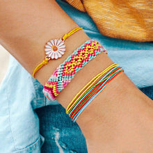 Load image into Gallery viewer, Conjunto de pulseiras coloridas (3 peças) de camomila
