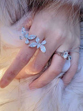 Load image into Gallery viewer, Anillo de cadena abierto translúcido
