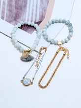 Load image into Gallery viewer, Pulseira de fantasia de turquesa com pom pom para mulheres
