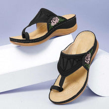 Load image into Gallery viewer, SANDALIAS CUÑAS COMFY BORDADO
