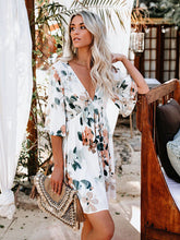 Load image into Gallery viewer, Novo vestido floral com decote em V profundo
