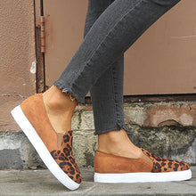 Load image into Gallery viewer, Comfortable leopard casual shoes for women
