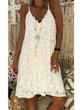 Load image into Gallery viewer, Vestido feminino de renda com decote em V

