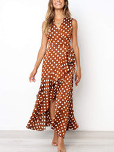 Load image into Gallery viewer, Vestido irregular sin mangas con cuello en V y lunares bohemios
