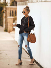 Load image into Gallery viewer, Sudadera para mujer We Will Be With You

