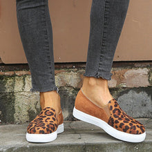 Load image into Gallery viewer, Comfortable leopard casual shoes for women
