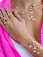 Load image into Gallery viewer, Collar Collar Clavícula Mariposa Apilada Circón Oro 18K
