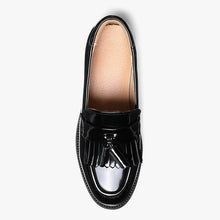 Load image into Gallery viewer, Classic fringed loafers in black / burgundy
