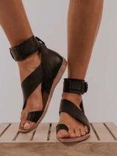 Load image into Gallery viewer, Women's flat sandals with open buckle and retro buckle
