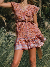 Load image into Gallery viewer, Vestido feminino com estampa boêmia e manga curta
