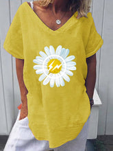 Load image into Gallery viewer, Casual cotton V-neck shirt with daisy print
