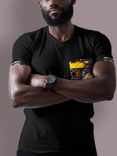 Load image into Gallery viewer, Camiseta casual estampada com decote em V masculino
