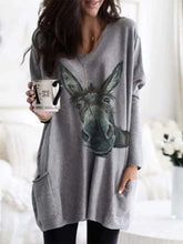 Load image into Gallery viewer, Camiseta feminina com burro pintado
