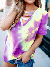Load image into Gallery viewer, Camiseta holgada de manga corta con cuello de pico para mujer
