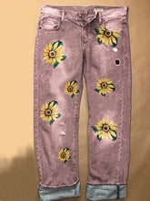 Load image into Gallery viewer, Vaqueros rectos con estampado de margaritas para mujer
