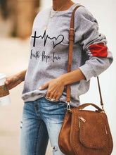 Load image into Gallery viewer, Hoodie de manga comprida Faith Hope Love
