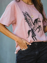 Load image into Gallery viewer, T-shirt casual feminina com estampa unicórnio
