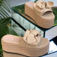 Load image into Gallery viewer, Women's Bow Platform Slippers
