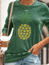 Load image into Gallery viewer, Camiseta feminina com estampa de abacaxi e pata

