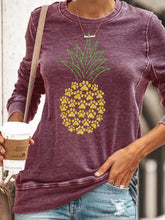 Load image into Gallery viewer, Camiseta feminina com estampa de abacaxi e pata

