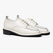 Load image into Gallery viewer, Black / Brown Patent Leather Oxfords
