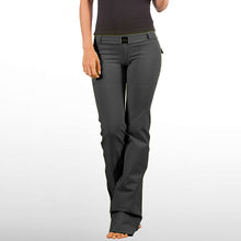 Load image into Gallery viewer, Women's low rise bootcut yoga pants with flap pockets

