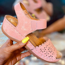 Load image into Gallery viewer, SUMMER PINK HEATHER SANDALS IN PINK SUMMER
