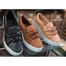 Load image into Gallery viewer, Women's flat shoes with leather bow

