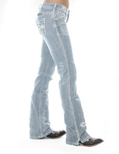 Load image into Gallery viewer, Calça jeans com bootcut prata com lavagem cruzada
