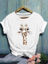 Load image into Gallery viewer, Camiseta feminina girafa multicolorida com estampa casual redonda

