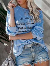 Load image into Gallery viewer, Mujeres Way Maker Letra Faith's Round Collar TOP
