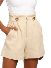 Load image into Gallery viewer, Shorts de mujer de algodón y lino con volantes
