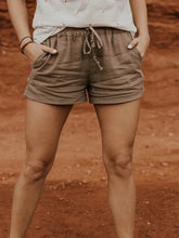 Load image into Gallery viewer, Women's Plus Size Casual Cotton and Linen Pocket Shorts
