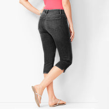 Load image into Gallery viewer, 70s mid-rise stretch denim capri pants
