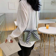Load image into Gallery viewer, Ribbon square shoulder bag
