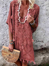 Load image into Gallery viewer, Vestido feminino com estampa boêmia com decote em V
