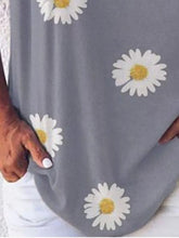 Load image into Gallery viewer, Camiseta holgada holgada con estampado de margaritas
