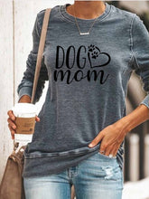 Load image into Gallery viewer, DOG mom Heart Paw Print mangas compridas feminina
