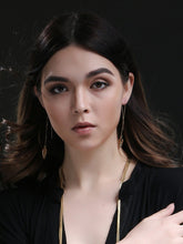 Load image into Gallery viewer, Pendientes de hoja de plumas de oro vintage
