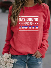 Load image into Gallery viewer, Day Drunk For America sudadera con estampado de estrellas estadounidenses
