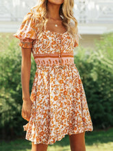 Load image into Gallery viewer, Vestido bohemio corto con manga abullonada y cuello cuadrado
