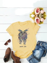 Load image into Gallery viewer, t-shirt de manga curta com estampa de coruja dos dias dos sonhos
