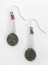 Load image into Gallery viewer, Pendientes de plata antigua con forma geométrica de estilo vintage
