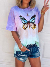 Load image into Gallery viewer, Camiseta con estampado de mariposas y efecto tie-dye
