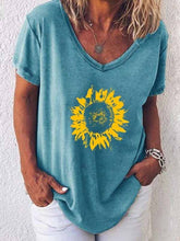 Load image into Gallery viewer, Sunflower print T-shirt
