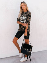 Load image into Gallery viewer, I'm Whisky In A Teacup Printed Camouflage Camiseta

