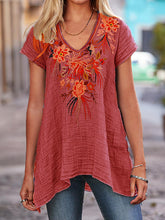 Load image into Gallery viewer, Camisa retro bordado floral com bainha irregular
