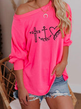 Load image into Gallery viewer, Camiseta de manga larga Faith Hope Love
