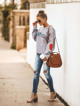 Load image into Gallery viewer, Sudadera Dog Love Heart Design
