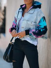 Load image into Gallery viewer, Jaqueta jeans com capuz em malha tie dye e aconchegante
